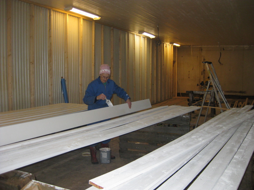 3 feb.och Svea målar fönsterfordringar.